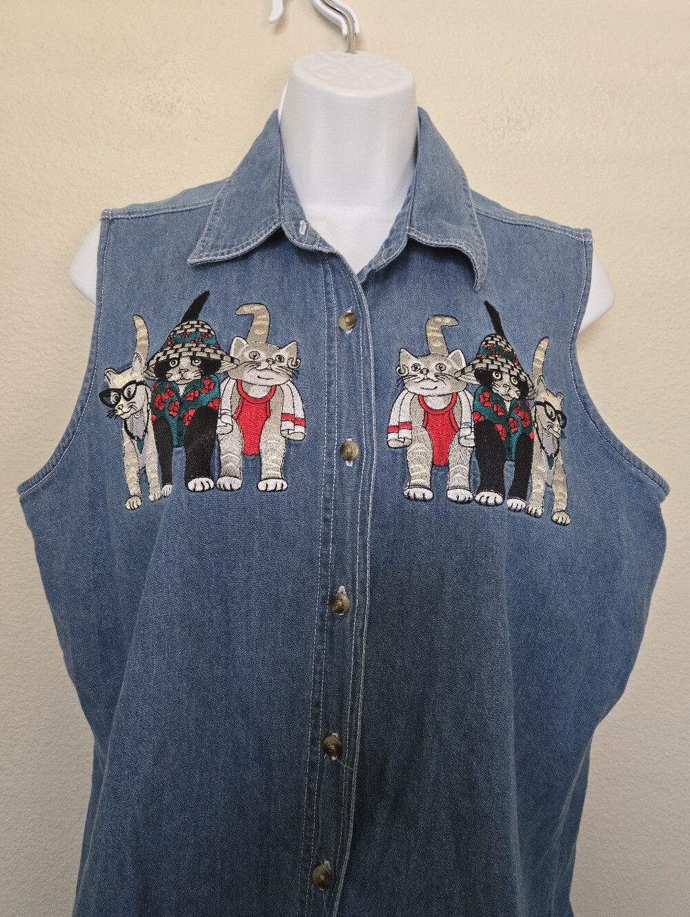 Vintage 90s Cat Lady Embroidered Denim Button Down Cotton Shirt Large Retro Art - Picture 2 of 8